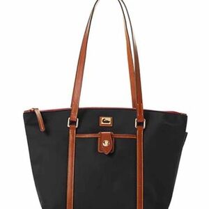 Dooney & Bourke Wayfarer ZipTote in black